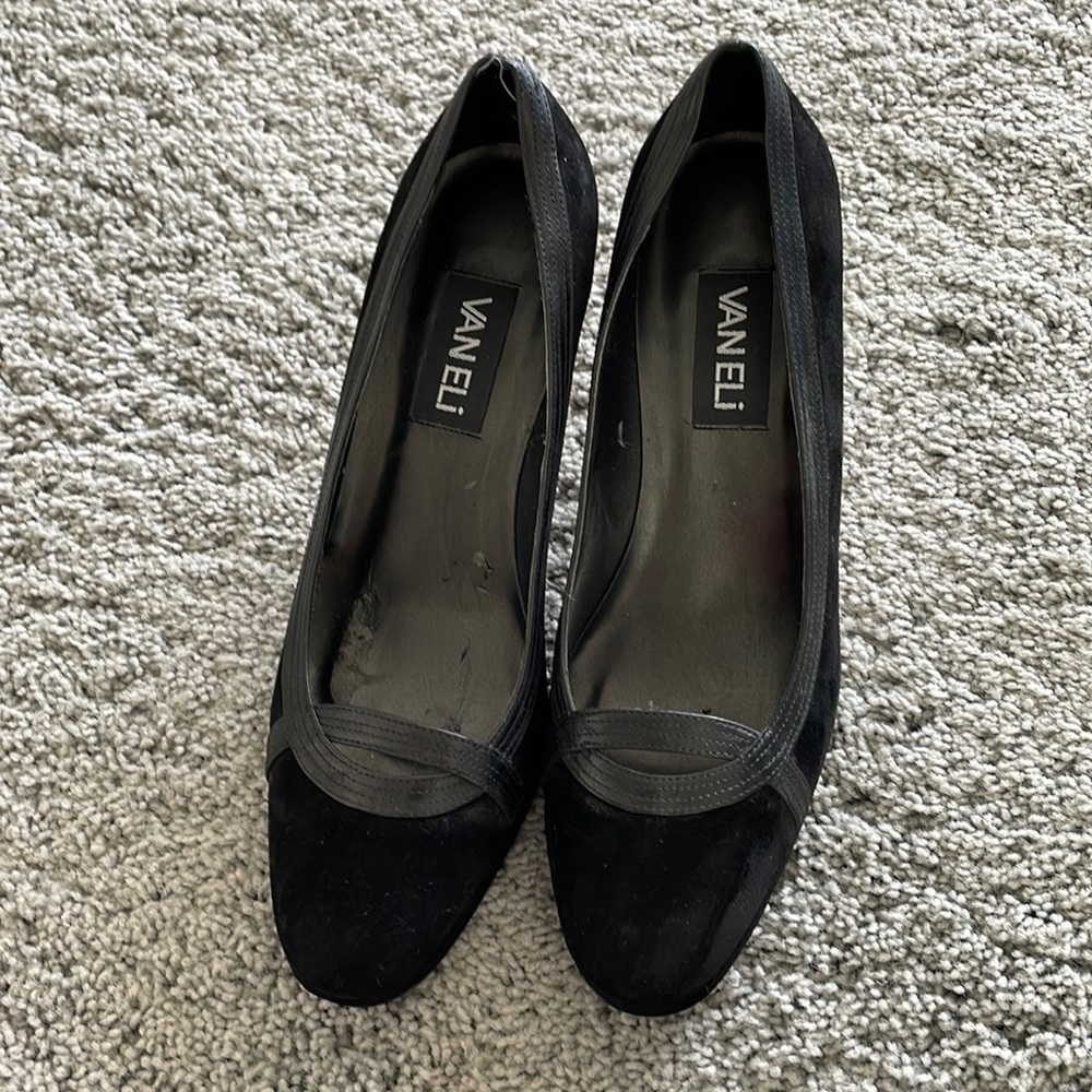Black suede heels